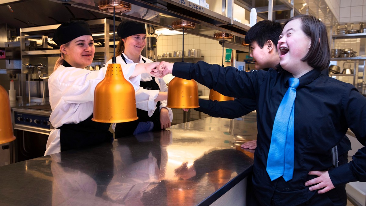 Stockholms Hotell- Och Restaurangskola, Anpassad Gymnasieskola ...